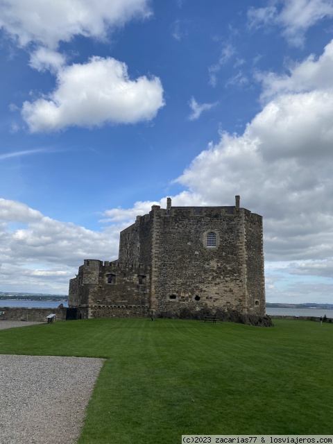 castillo blackness
exterior del castillo
