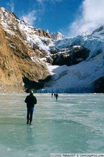 Lago congelado
Caminando sobre el hielo
