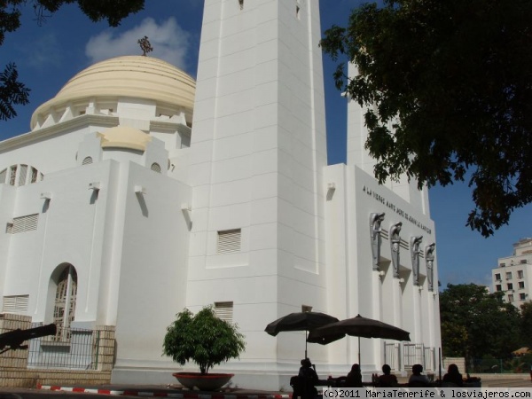 Senegal - Dakar - Iglesia de la Madre de Dios de Jesús el Salvador
Eglise Marie Mère de Jesus le Sauver.
