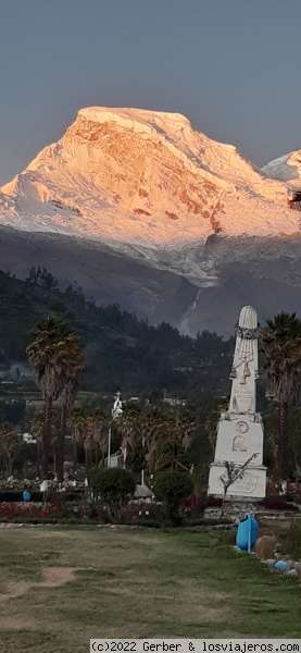 Campo Santo de Yungay
Campo Santo de Yungay, al fondo el Huascarán
