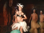 Bailarina Rapa Nui del conjunto Kari Kari