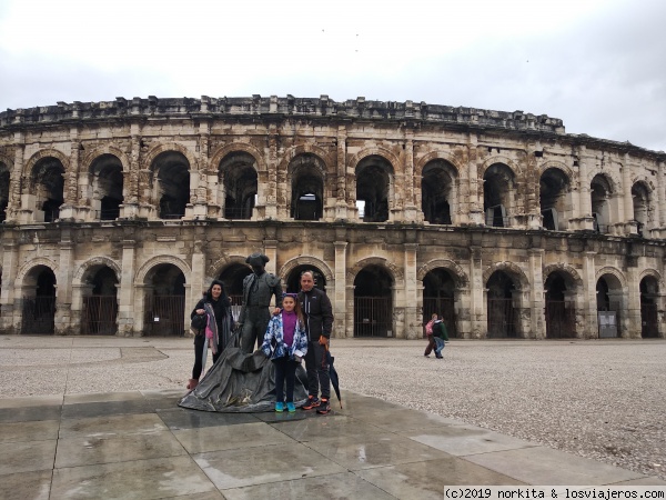 NIMES
COLISSEO
