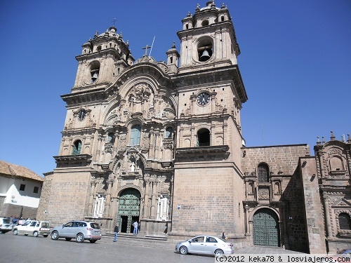 Catedral de Plaza de España
Plaza de España en Cusco. Colonial, alegre, preciosa.
