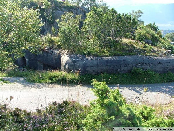Alesund (Noruega)
Bunker nazi de la Segunda Guerra Mundial en el Monte Aksla
