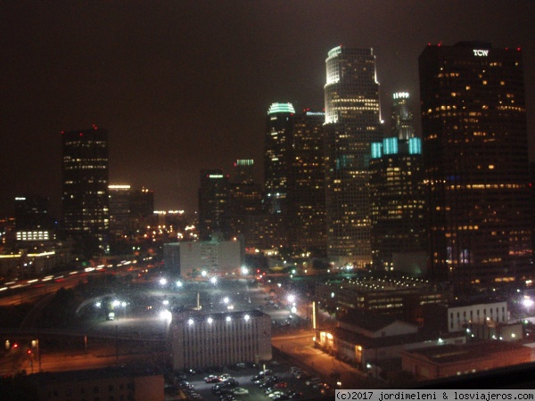 Vistas nocturnas hotel
vistas downtown Los Angeles
