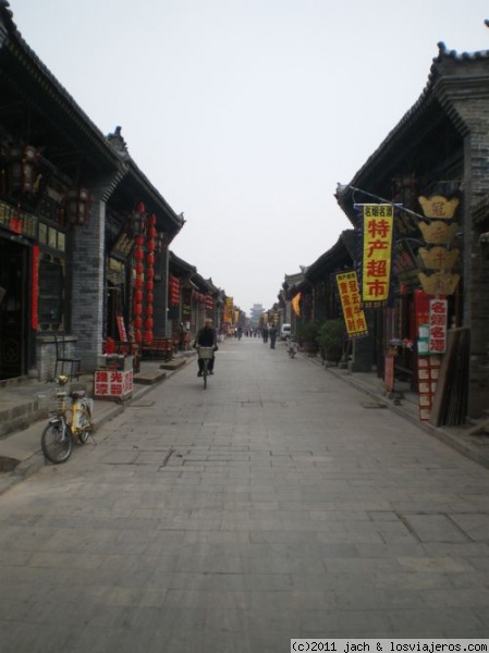calle de Datong
perspectiva de una de las calles de la ciudad amurallada de Datong (china)
