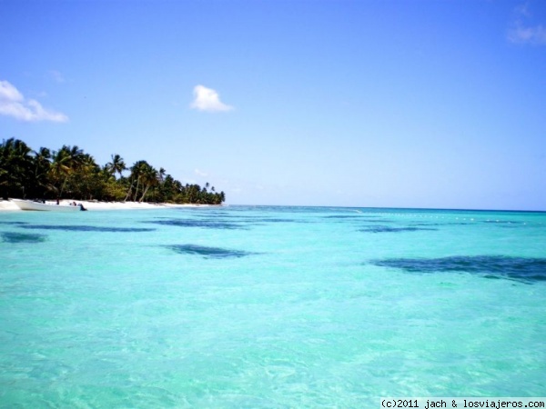 saona 2
vista de la isla saona (punta cana) desde la lancha
