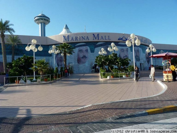 Marina Mall y su mirador
Entrada centro comercial Marina Mall, Abu Dhabi
