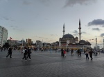 Plaza taksim y mezquita