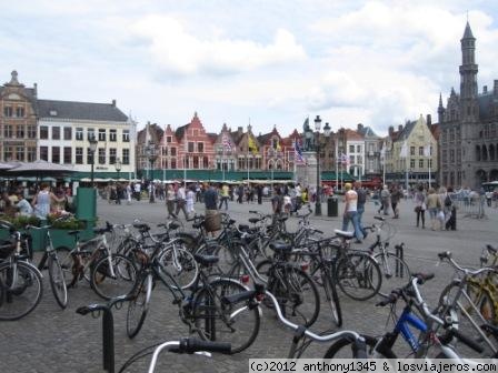 Grote Markt, Brujas
Parque de bicicletas en la plaza central de Brujas
