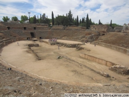 Anfiteatro romano de Mérida
Vista general del anfiteatro de Mérida, Extremadura. Fue inaugurado en el año 8 a.C. y tenía capacidad para 15000 espectadores. El conjunto arqueológico de Mérida es Patrimonio de la Humanidad
