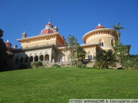 Palacio de Monserrate, Sintra
Residencia romántica del siglo XIX, en estilo morisco o indio. El parque de Monserrate es espectacular.
