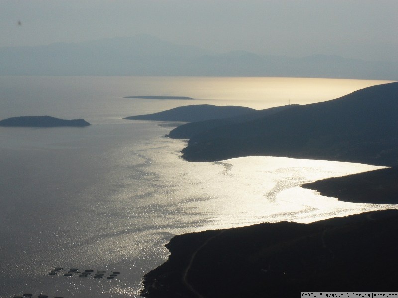 Forum of Eubea: Costa griega, isla de Eubea