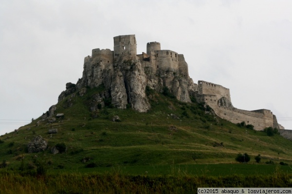 Castillo eslovaco
El magnífico castillo de Spissky, al norte de Eslovaquia, está cerca de la frontera polaca
