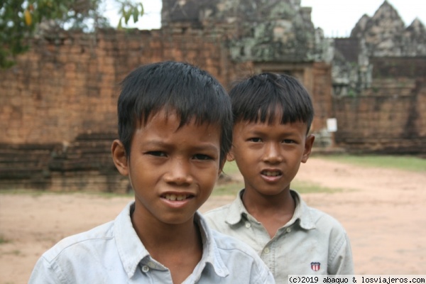 Camboyanos
Niños en uno de los templos de Angkor Wat
