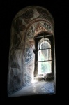 Monasterio serbio
ventana monasterio Serbia iglesia frescos Balcanes
