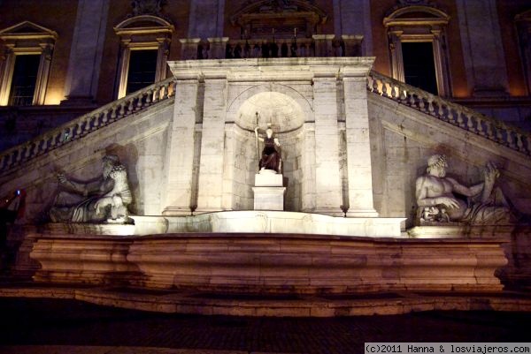 Campidoglio de noche-Roma
Fuente del rio Tiber en el Campidoglio-Roma
