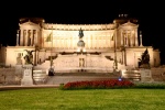 Go to photo: Nocturna View of the Monument to Vittorio Emanuele II