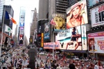Cruce de caminos en Times Square-Manhattan