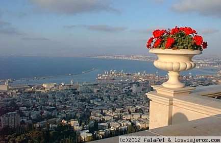 Bahia de Haifa
La hermosa ciudad de Haifa  en el norte de Israel  .Su bahia  sobre la costa del mediterraneo
