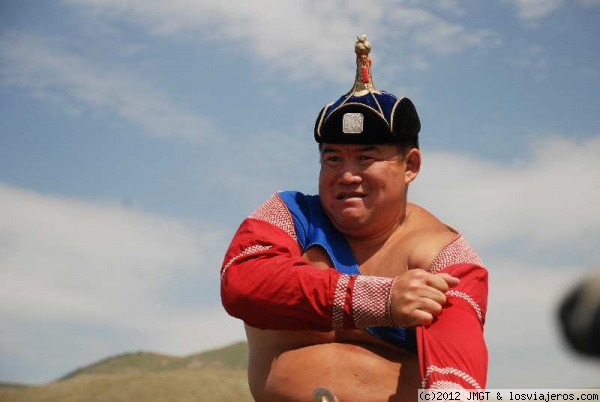 Luchador mongol
Luchador preparandose para entrar en acción, Mongolia
