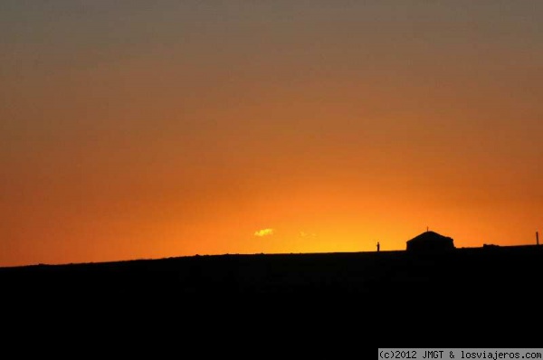 Atardecer en la estepa
Atardecer en la estepa de Mongolia
