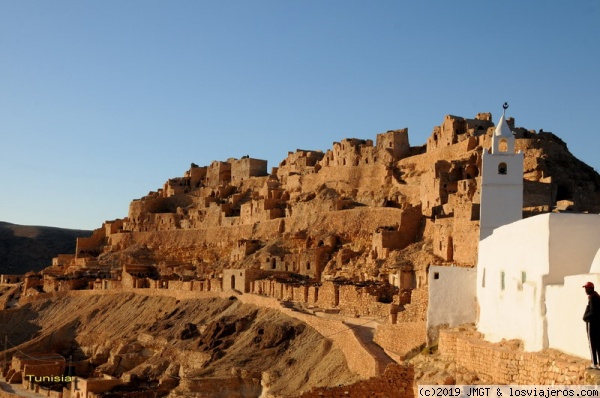 Chenini
Chenini, La perla del desierto, poblado bereber en el sur de Tunez
