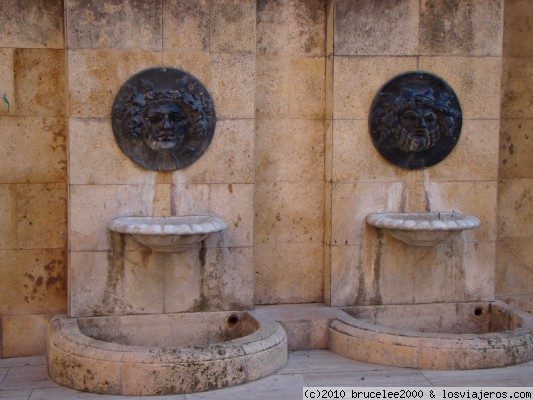 Fuentes en Tarragona
Fuentes al estilo romano
