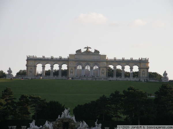 Palacio Verano.
Jardines Imperiales en Viena.
