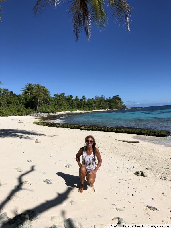 Travel to  Solomon Islas - Playas en Gizo ( islas Solomon )