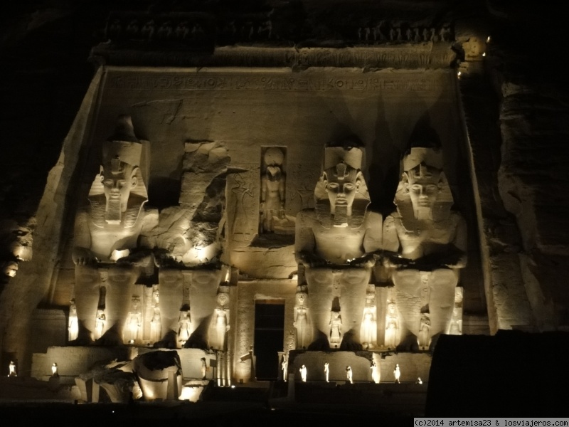 Viajar a  Egipto: Escorts - TEMPLO DE RAMSES II. ABU SIMBEL. EGIPTO. (Escorts)