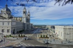 CATEDRAL, PALACIO Y CIELO. MADRID.
catedral, palacio, cielo, azul