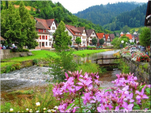 SCHILTACH
Rio Schiltach a su paso por la  localidad a la que da nombre, en la Selva Negra
