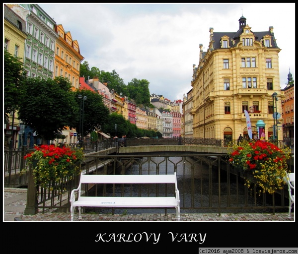 KARLOVY VARI
KARLOVY VARI - REPUBLICA CHECA
Ciudad balneario, que es la segunda más visitada de este país,es señorial y parece anclada en el pasado,en los tiempos de la Belle Epoque.
