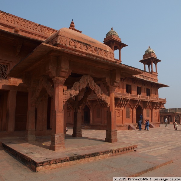 Fatehpur Sikri
Fatehpur sikri ciudad erigida por el emperador mogol Akbar
