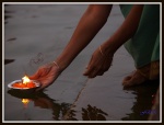 Ofrenda al atardecer a orillas del Ganges
ofrendas