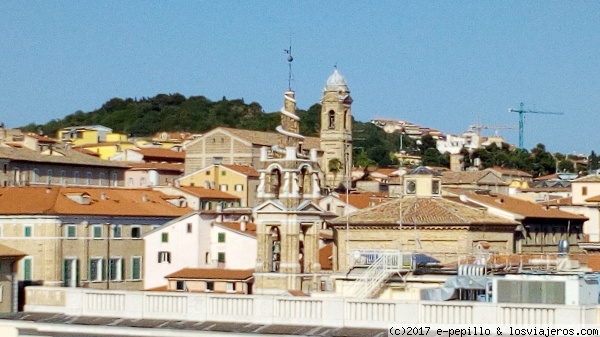 Ancona. Conjunto arquitectónico
Vista desde el puerto de parte del conjunto arquitectónico de la ciudad
