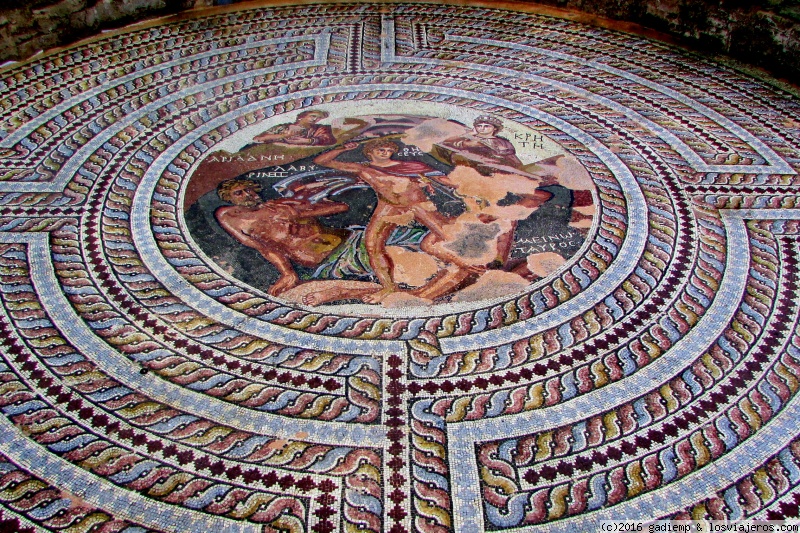 Viajar a  Chipre - Pafos: Mosaico de Teseo y el Minotauro en el Laberinto