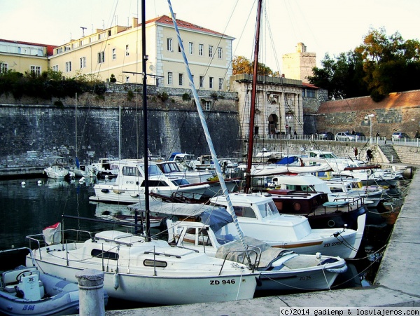 Zadar: El Puerto
El Puerto de Zadar. Al fondo la Puerta Romana del Puerto (Lucka Vrata)
