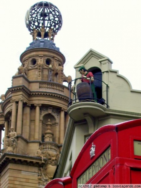 Londres
Londres: Chandos pub y Coliseum
