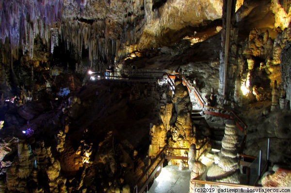 Cueva de Nerja
El impresionante interior de la Cueva de Nerja (Málaga)
