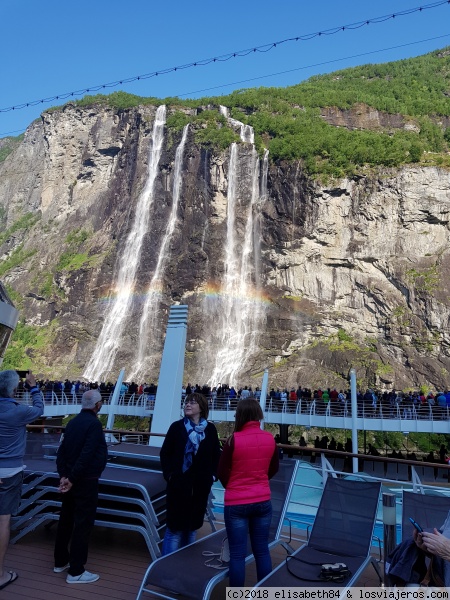 cubierta del barco
dirección a Geiranger
