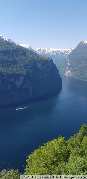 Fiordo Geirangerfjord
Vista desde el mirador de las Aguilas
