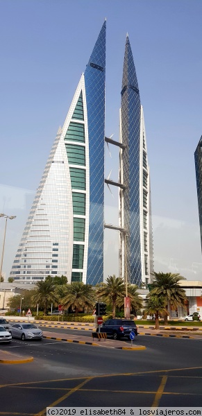 Edificio de conos - Bahrein
Edificio de conos - Bahrein
