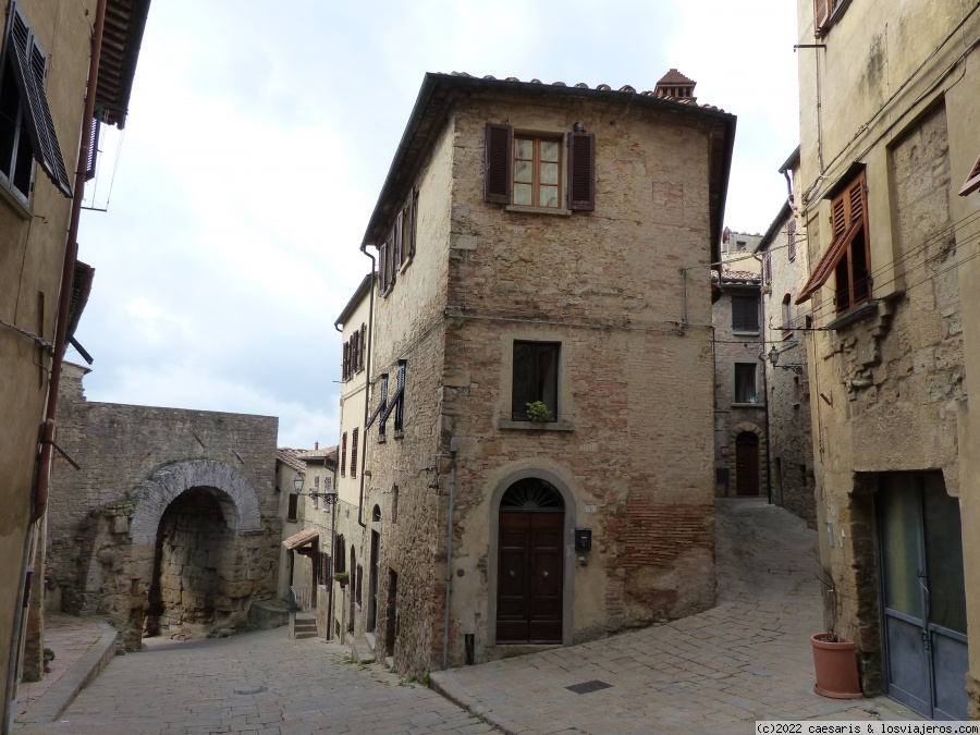 Foro de Volterra en Italia: Volterra