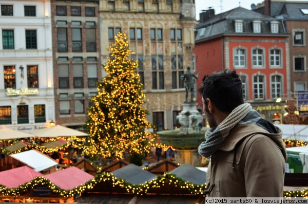 Karlsbrunnen, Aachen (Aquisgrán)
Preciosa plaza en el centro de Aachen, junto a la catedral y el ayuntamiento.
