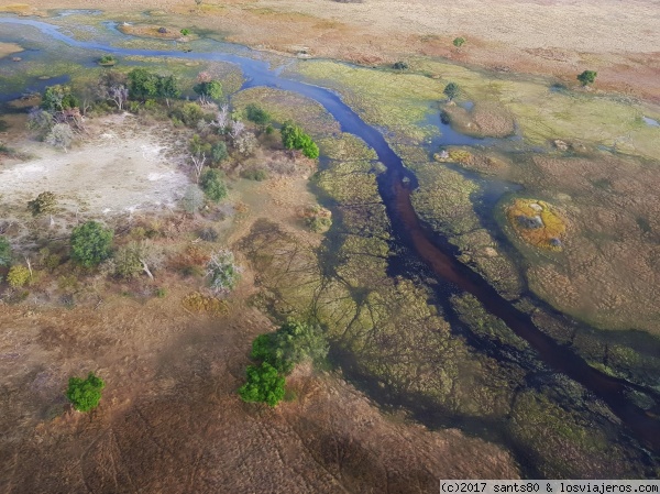 Delta del Okavango
El Okavango desde el cielo parece un lienzo abstracto. Recuerda como debió ser el mundo en su origen
