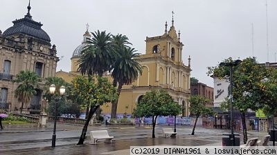 Casa de Gobierno e Iglesia y Convento de San Francisco
Casa de Gobierno e Iglesia y Convento de San Francisco
