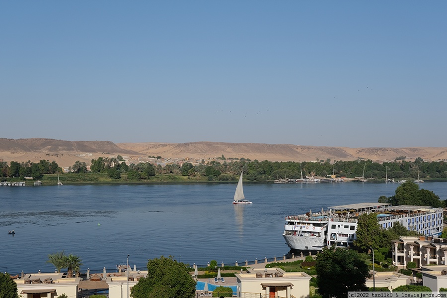 Egipto mix: tour y libre - Blogs de Egipto - Día 1.- Madrid-El Cairo-Aswan (4)