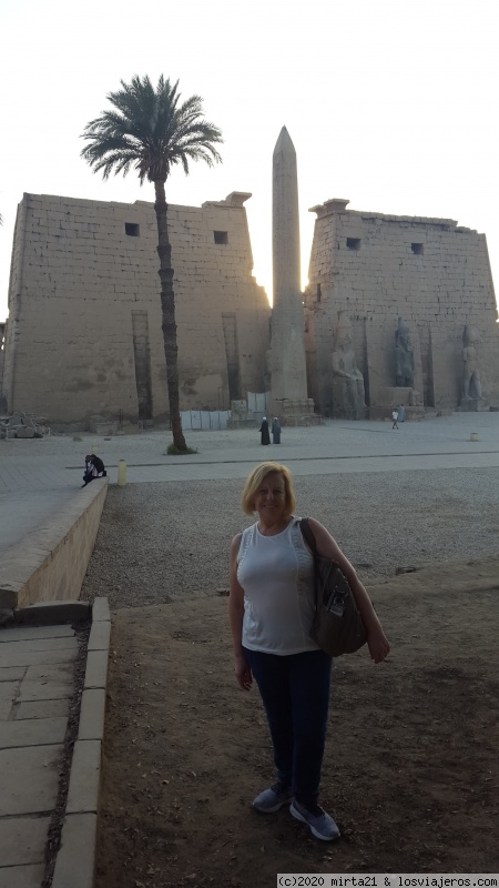 CRUCERO PARTE TRES - EGIPTO Y PARIS EN TOUR CON AGREGADOS Y COSAS DISTINTAS (4)